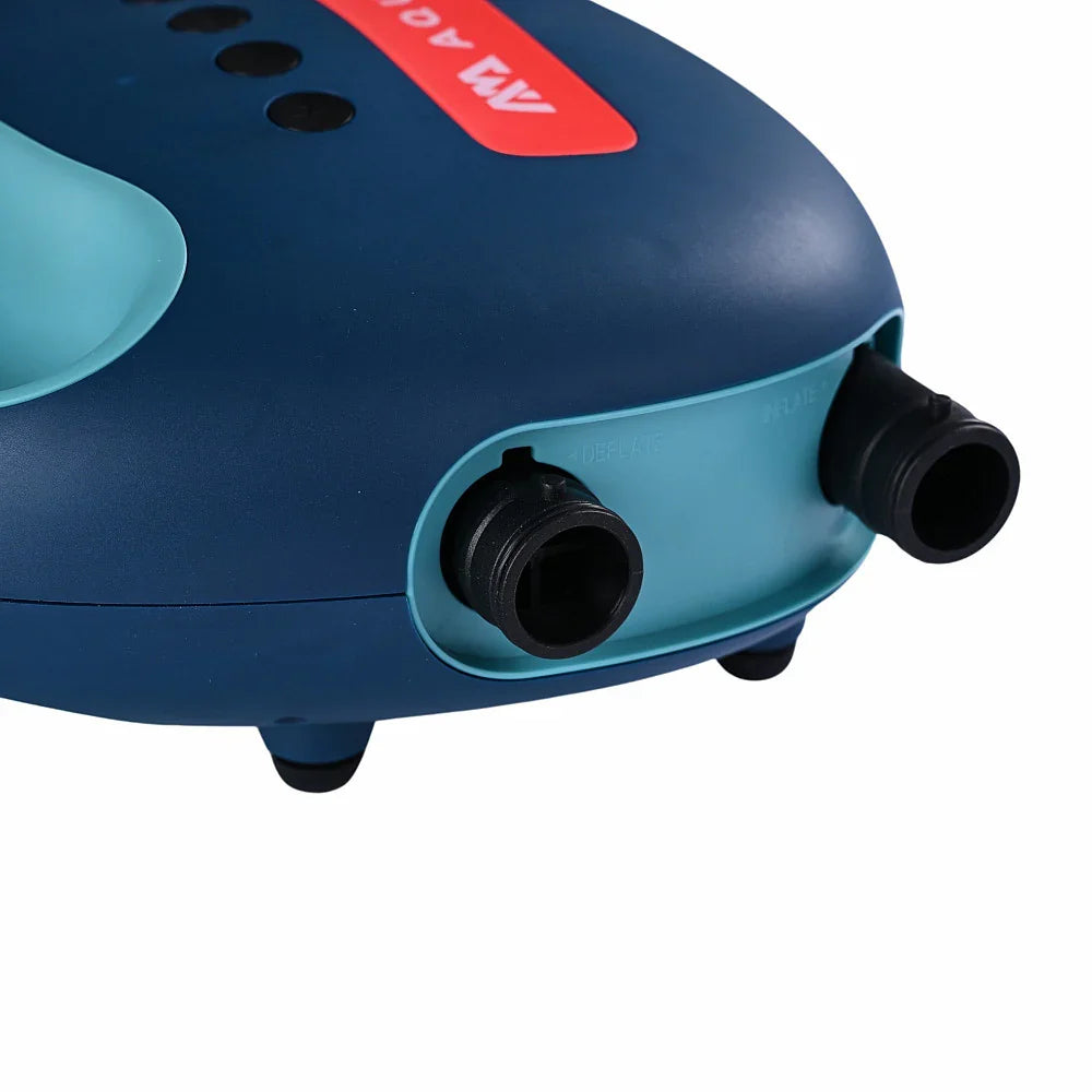 Mavi ve siyah renkli, şişme SUP board için 12V elektrikli pompa, hava giriş-çıkış bağlantılı