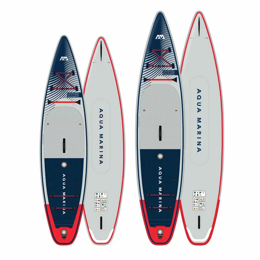 Üç şişme SUP board, Aqua Marina markalı, kırmızı-mavi-beyaz renk seçenekleriyle.